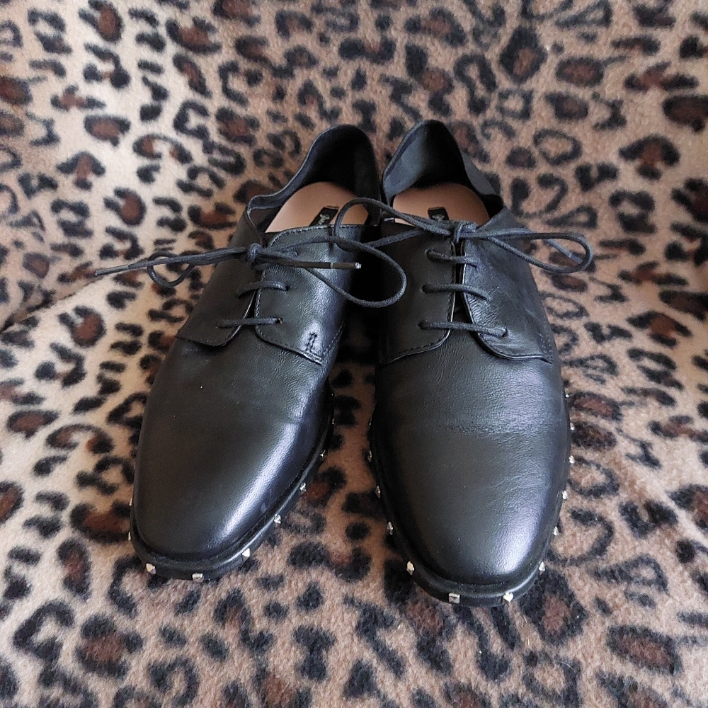 Stradivarius Studded Oxford Flats  – Collapsible Heels – EU 38 / US 7.5